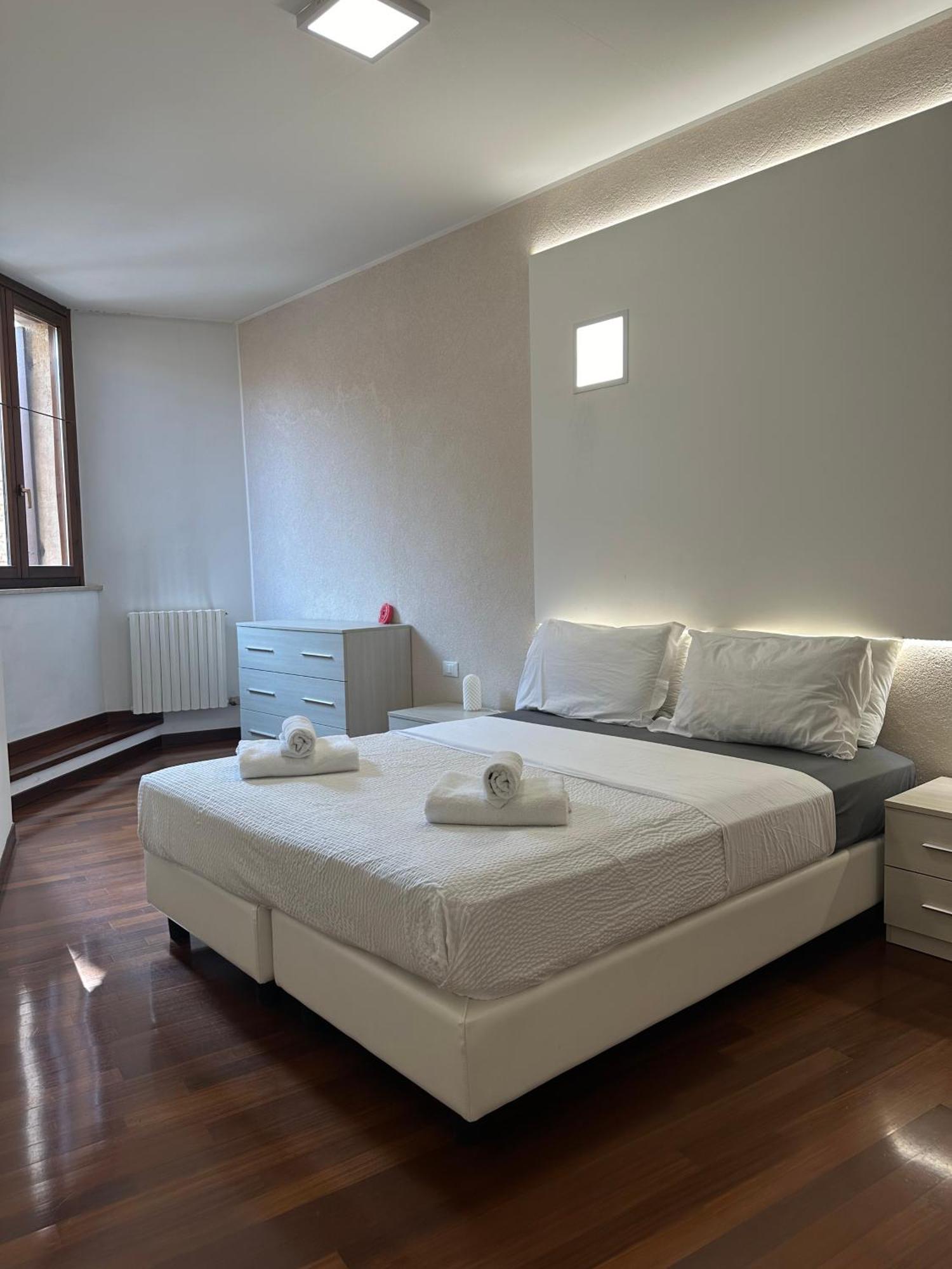 Cavour Luxury Apartments Verona Ngoại thất bức ảnh
